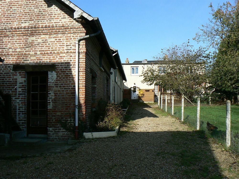 Logis Hotel Restaurant Auberge Saint Martin Surville  Exterior photo