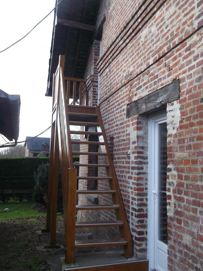 Logis Hotel Restaurant Auberge Saint Martin Surville  Exterior photo