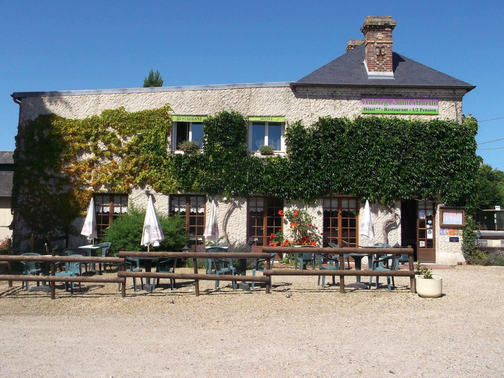 Logis Hotel Restaurant Auberge Saint Martin Surville  Exterior photo